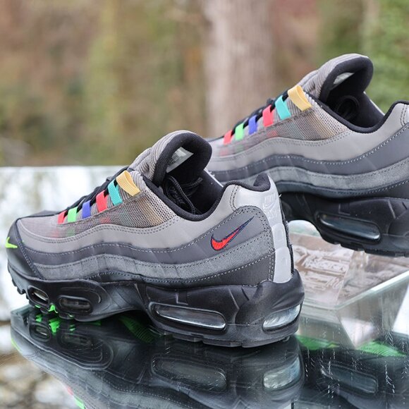 Nike Air Max 95 Evolution Of Icons - Picture 12 of 14